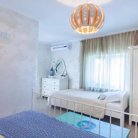 Pauk Apartament Pakoštane